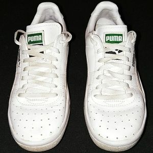Youth size Puma sneakers